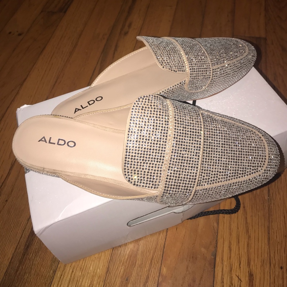 Aldo slides